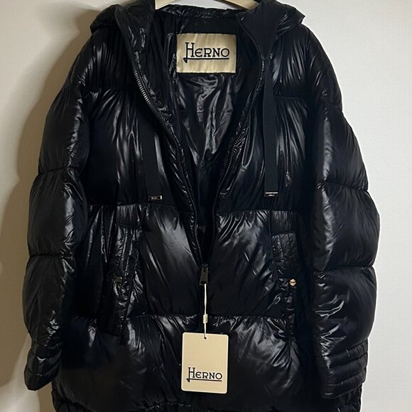 HERNO Women's Nylon Down Jacket in Black Size M - Picture 2 of 8